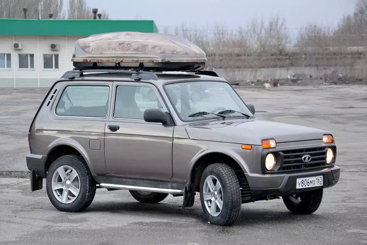 Рейлинг lada 4x4 черный муар арт 99999212119901