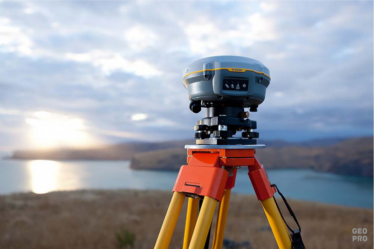 Геодезия отзывы. Trimble r8 GNSS. Trimble r8s Base-Rover. GPS приемник геодезический Trimble. Геодезический спутниковый приемник GNSS приёмник Trimble