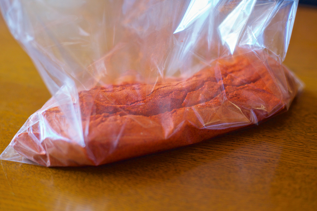 та самая пыль, которая 

"...не успевшей ещё стать намагниченной"