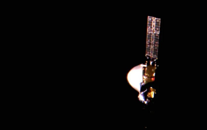 Тианвен сделал селфи после запуска с помощью свободно летающей камеры