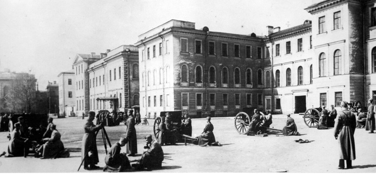 Михайловская артиллерийская школа, затем училище 1721г.