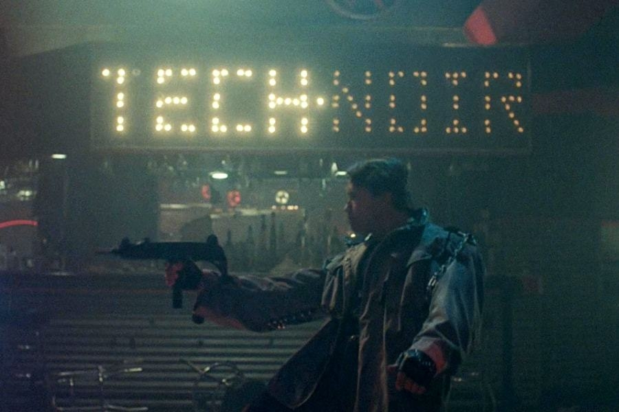 Джеймс кэмерон терминатор 1984. Linda hamilton 1984. Technoir terminator сцена. Терминатор 1 бар. Терминатор 1 бар.
