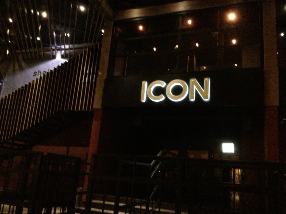 Вход в клуб "ICON"