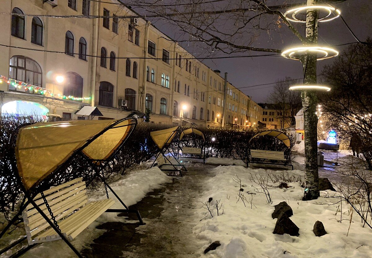 Двор гостинки афиша. Двор гостинки Общественное пространство.