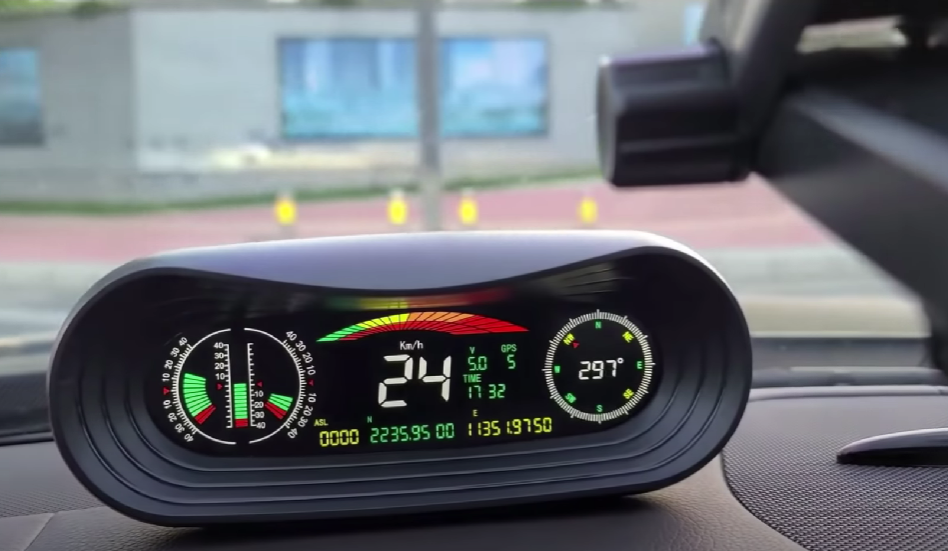 Автомобильный спидометр с GPS