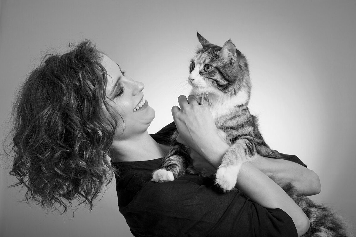 Изображение со страницы https://www.1zoom.ru/%D0%94%D0%B5%D0%B2%D1%83%D1%88%D0%BA%D0%B8/%D0%BE%D0%B1%D0%BE%D0%B8/494927/z10378.4/%26original=3