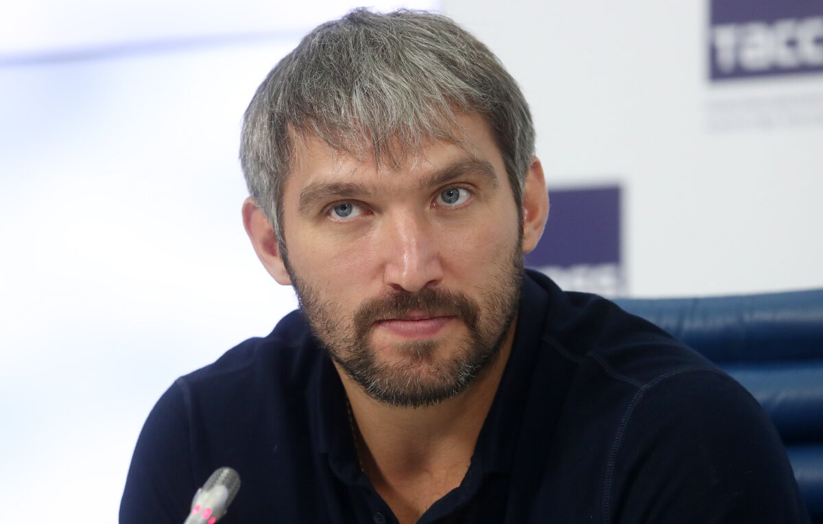    Нападающий клуба Национальной хоккейной лиги "Вашингтон" Александр Овечкин  Станислав Красильников/ТАСС