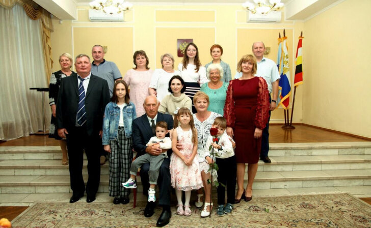    Супружеская пара из Курска отметила 50-летие совместной жизни