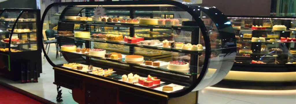 Pasta Teşhir Dolabı