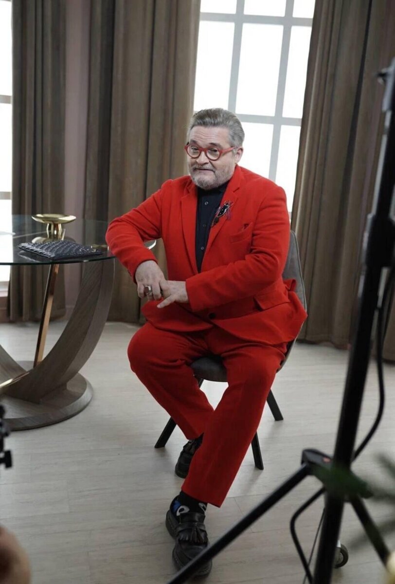    Александр Васильев