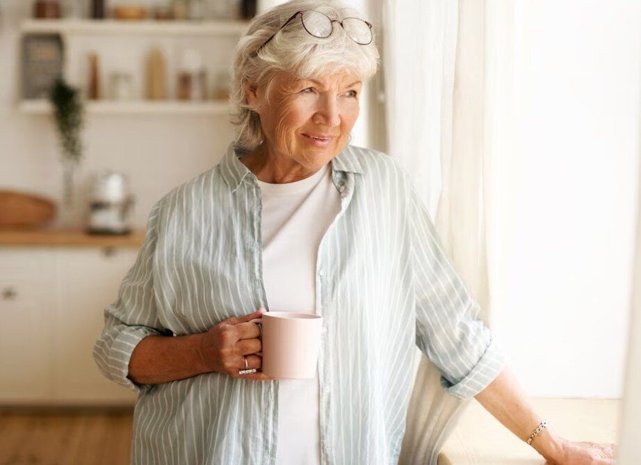 Я никогда не мечтала выйти замуж. Мама всегда говорила: "Учись хорошо, поступи в институт, получи достойную профессию. А муж сам найдётся". Я так и сделала.-4