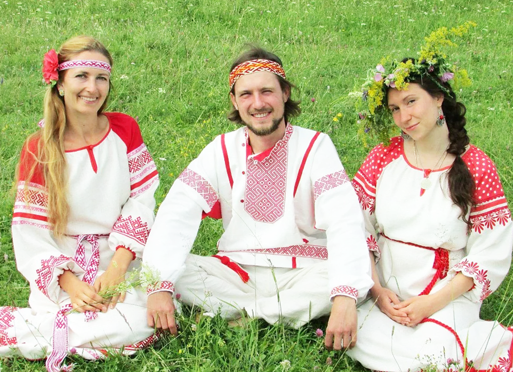 Славянская одежда. Фото c livemaster.ru