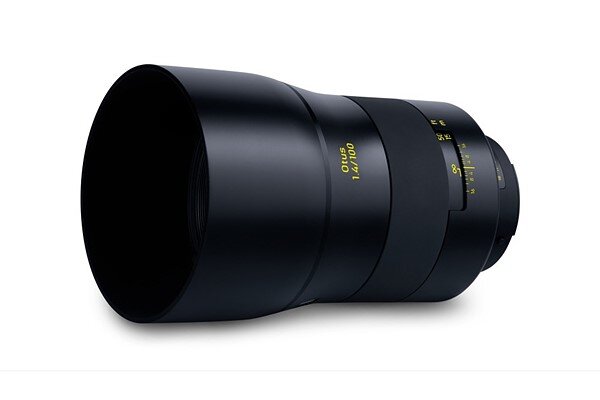
Otus 100mm F1.4 с блендой. Источник: Nokishita 