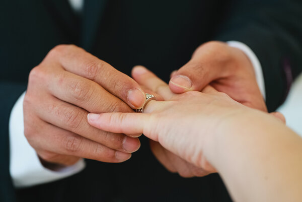 Почему важно успеть замуж до 30 лет?
