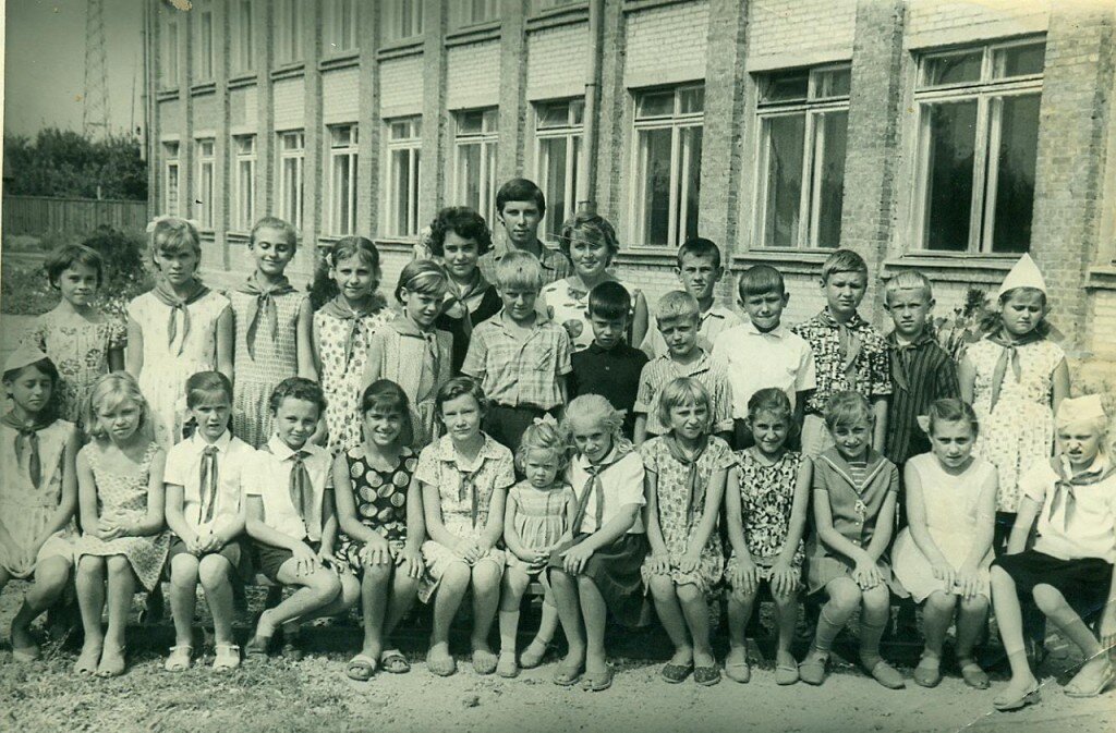 Таганрог, фото из личного архива Смердовой Н.Н. Школа №20 Таганрог, Ростовская область