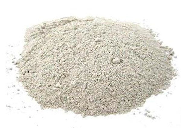  Бентонит – это глина, которая обладает высокими адсорбирующими свойствами. Именно благодаря им бентонит для вина, браги и других напитков – незаменимое средство, чтобы сделать их чистыми и прозрачными.