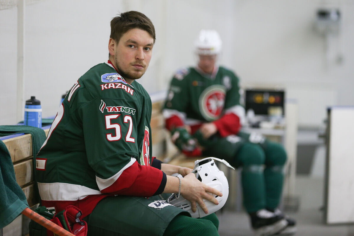 Рауль ак барс 2006. Нападающий ак барса. Хк ак барс казань арена. Ак барс трансферы. Ак барс трансферы.