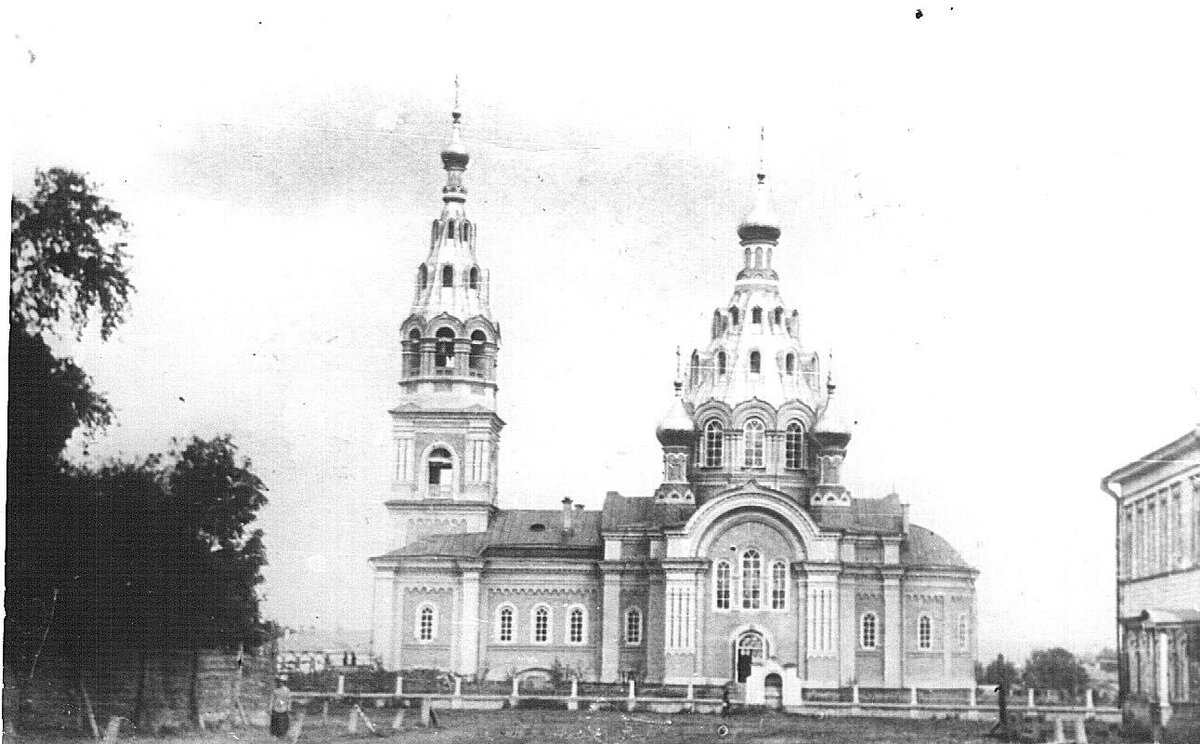 Воскресенская церковь, 1880-1902 гг. Источник: pastvu.com