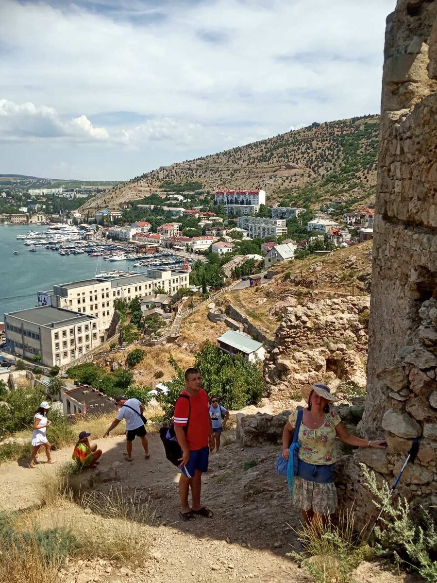 Нижняя башня Чембало