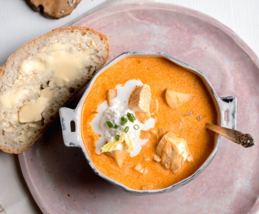 Суп, используя блендер можно сделать супом-пюре. 