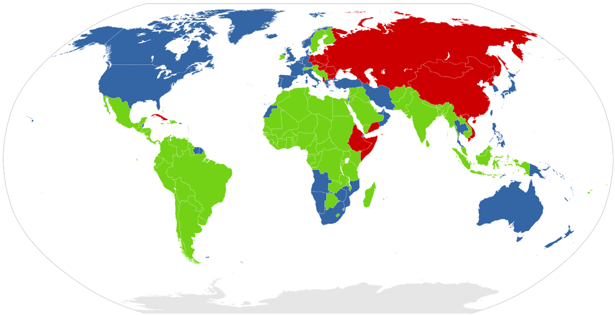 Карта 1975 г.: синий - страны первого мира, красный - второго мира, зеленый - третьего мира.
