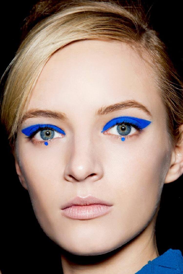 Оригинальный макияж глаз (изображение с сайта Яндекс картинки)