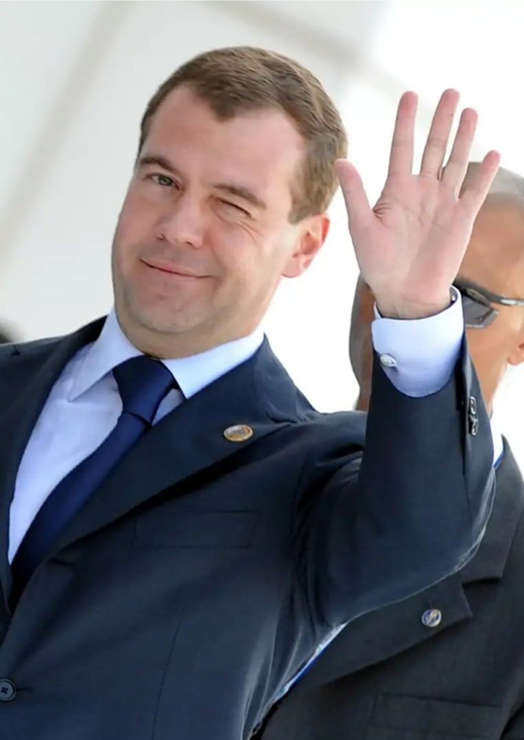  Медведев- президент России в 2008-2012 г.г.