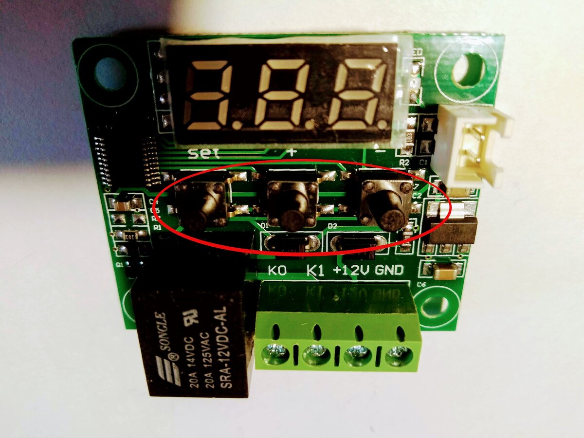 Кнопки управления меню терморегулятора W1209