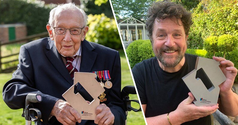Источник: https://www.officialcharts.com/chart-news/captain-tom-moore-claims-victory-on-the-official-chart-with-youll-never-walk-alone-becomes-the-oldest-artist-to-reach-number-1__29563/