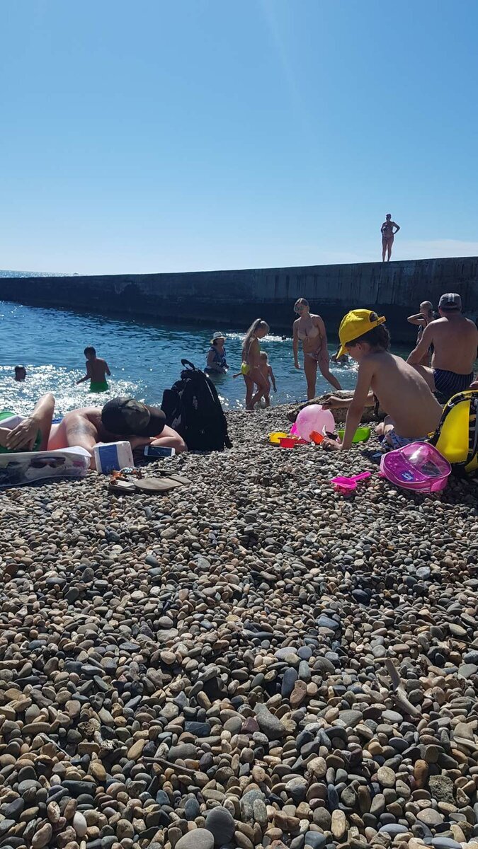 пляж в Сочи, 5июня 2020г.