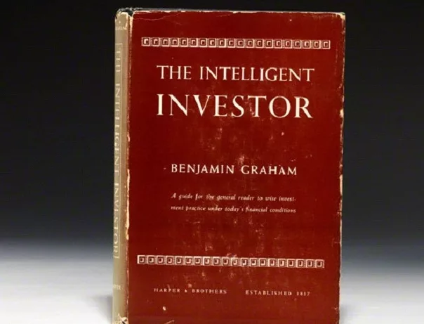 Бенджамин Грэхем интеллектуальный инвестор. The Intelligent Investor книга. Разумный инвестор книга на английском. Разумный инвестор» (the Intelligent Investor), Бенджамин Грэм, 2003.