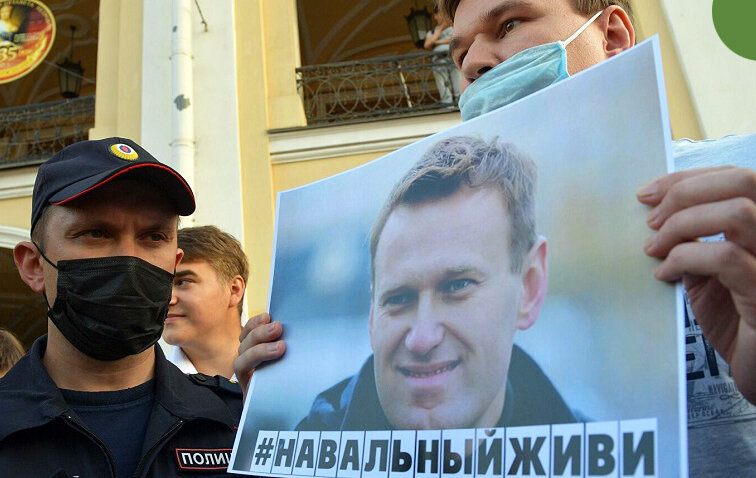 Живи, Навальный. Без тебя будет скучно и некому будет против коррупции бороться.