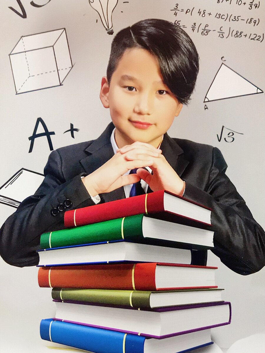 На фото мой сын Кай, пятиклассник 