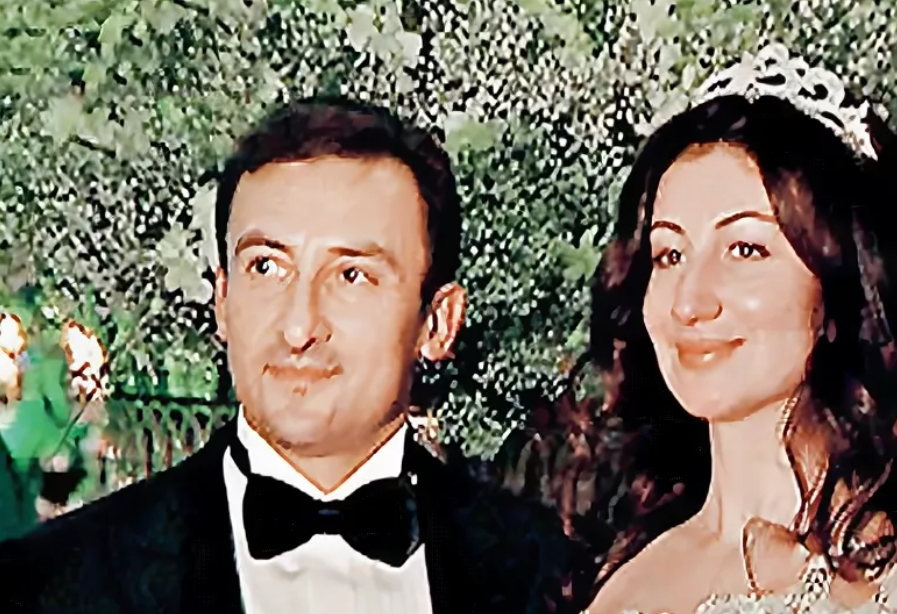 Светлана шпигель фото с сыном брониславом сейчас Николай Басков Российский эстрадный и оперный певец
