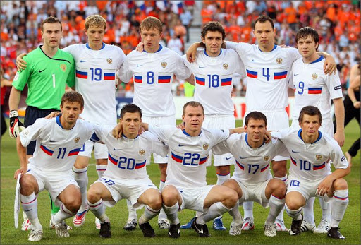 Сборная России по футболу образца 2008 года. Фото: AFP