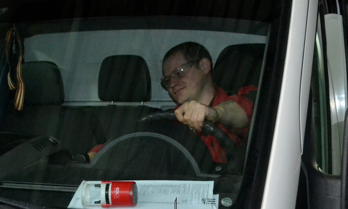 Еду на Mercedes-Benz Sprinter w906 с двигателем 2.2 CDI OM646. Насос ГУР нужно заодно поменять.  