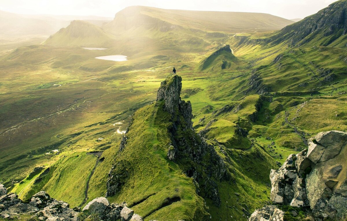 Шотландия р. Остров Скай Шотландия. Quiraing Valley, Skye Island, Шотландия. Долина фей остров Скай Шотландия. Остров Скай.