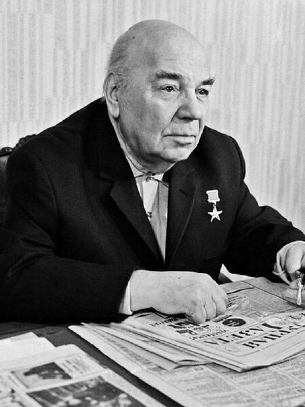 Грибов актер фото