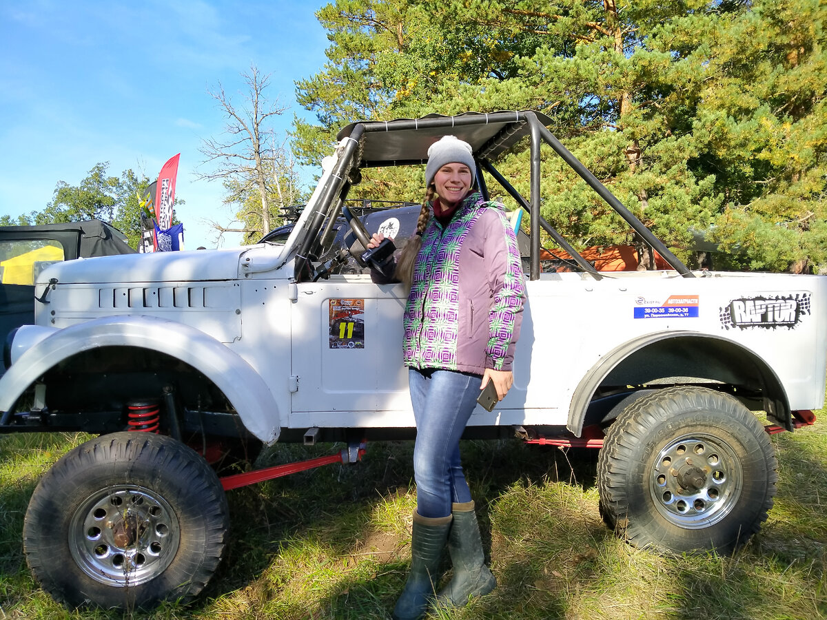 Заряженный ГАЗ 69 в марийских лесах на соревнованиях. Понятно, что тут мало чего осталось от оригинала. 