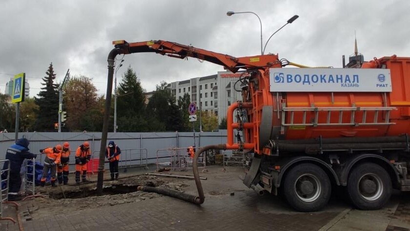     Мэрия Казани доложила о том, что происходит сейчас на месте провала недалеко от театра Камала. Об этом сообщили в Telegram-канале городской администрации.