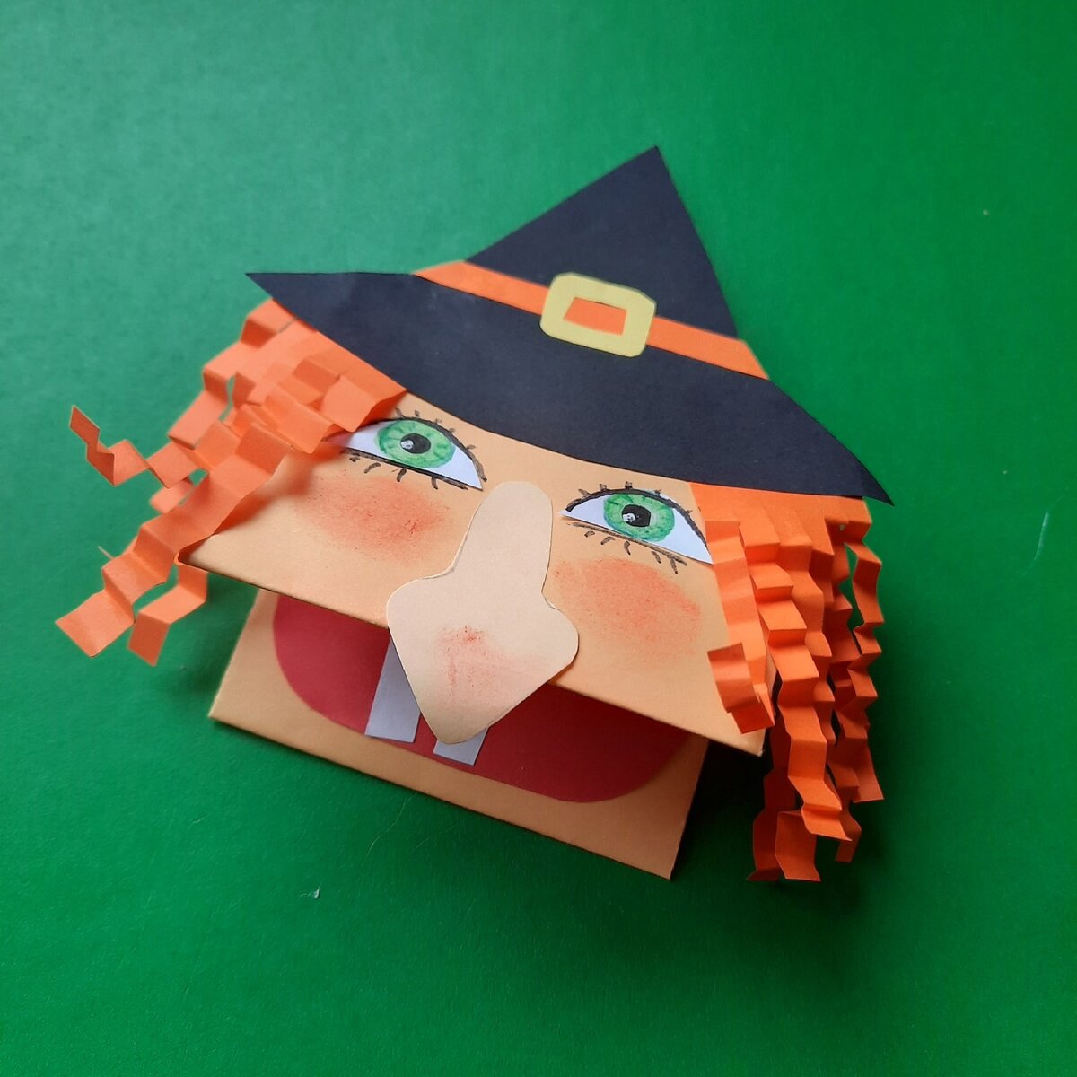 Страшно-симпатичную ведьмочку совсем несложно сделать по моему мастер-классу.