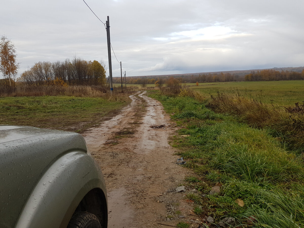 Как построили себе грунтовую дорогу к участку в деревне: через терни к дому  | Говорит деревня | Дзен