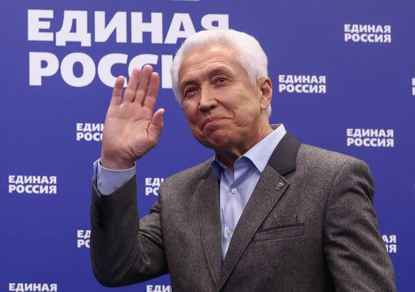 Руководитель фракции "Единая Россия" в Госдуме РФ Владимир Васильев. Фото © ТАСС / Станислав Красильников