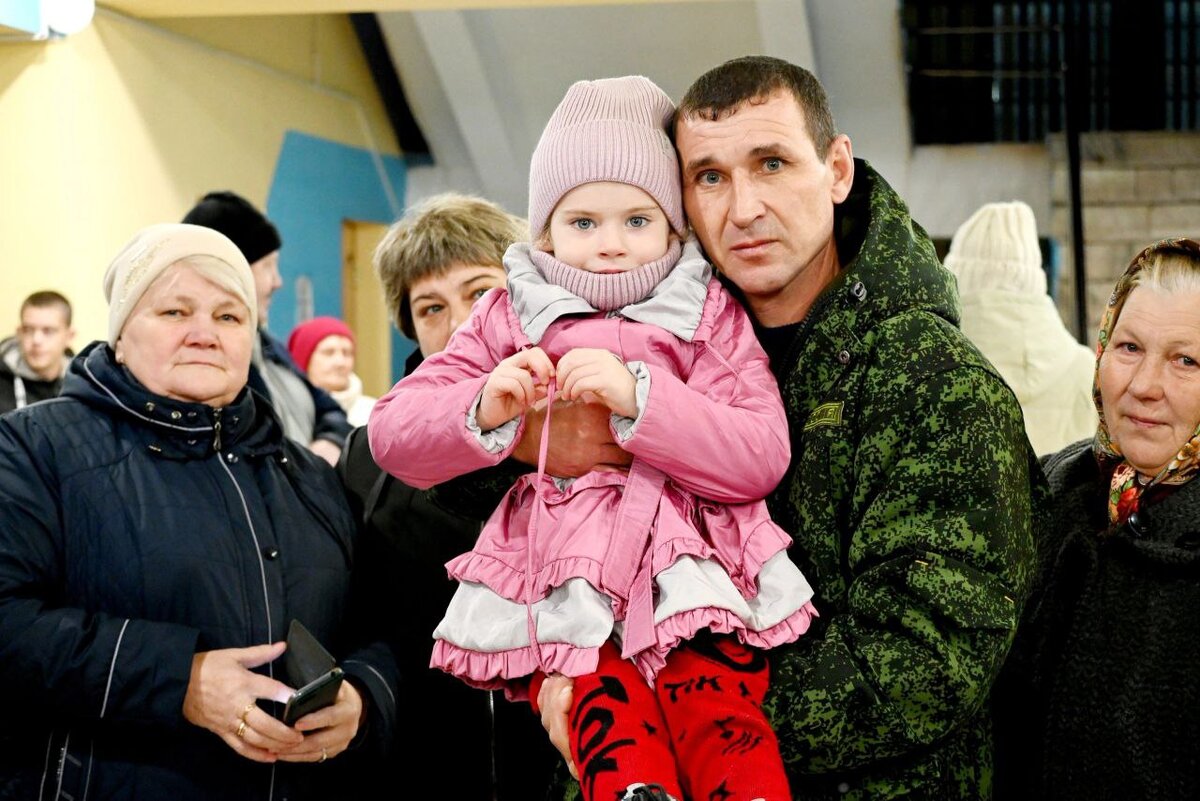  📷    В Бугуруслане и Переволоцком районе проводили мобилизованных мужчин Андрей Севостьянов