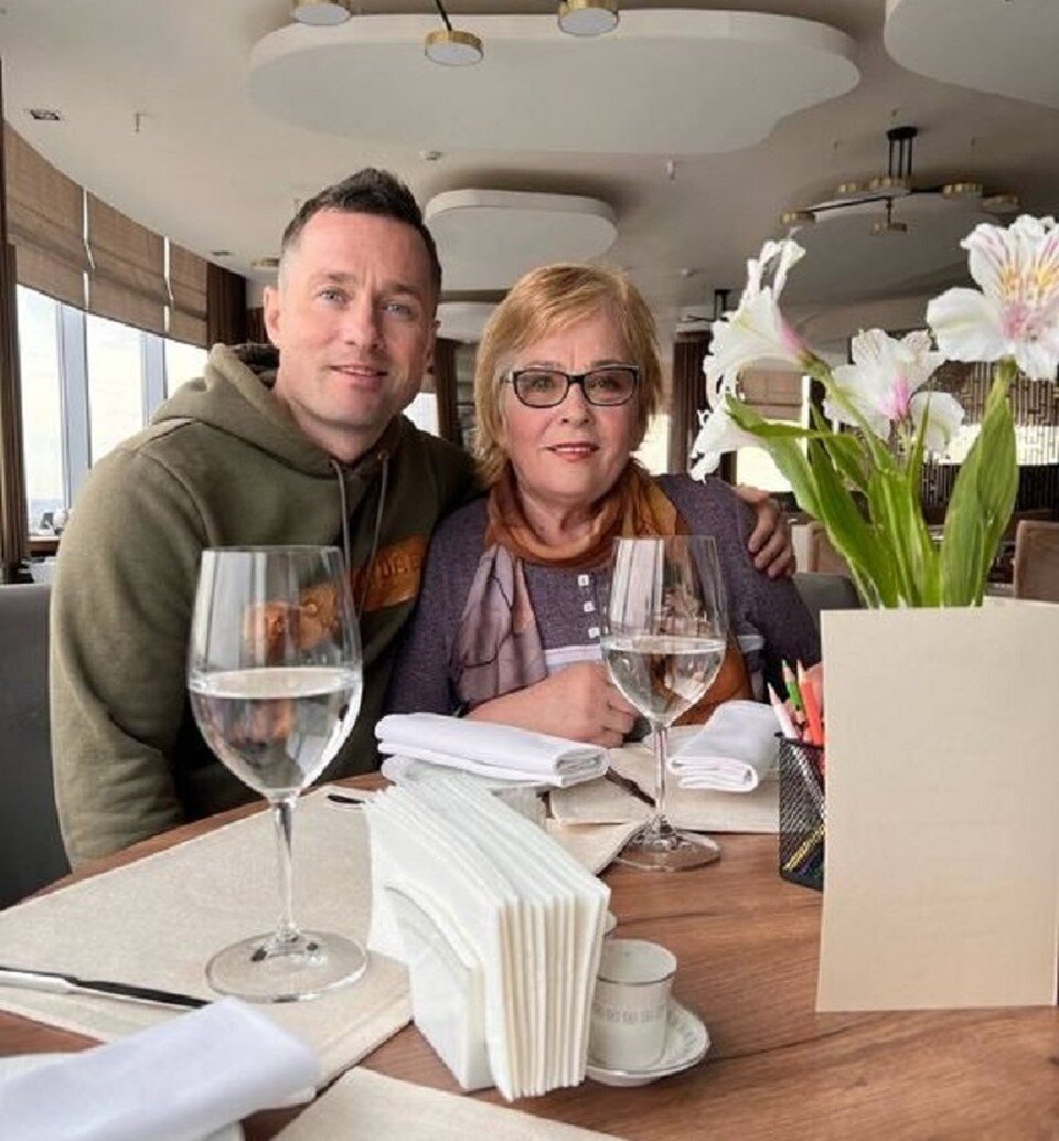     Саша Немо с мамой Еленой Николаевной в самом высотном ресторане Минске. Фото: соцсети