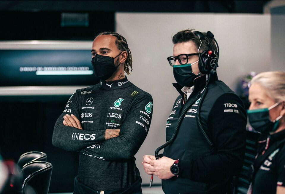    Льюис Хэмилтон объяснил происхождение кодовой фразы «it’s hammer time»Finn Pomeroy/Mercedes