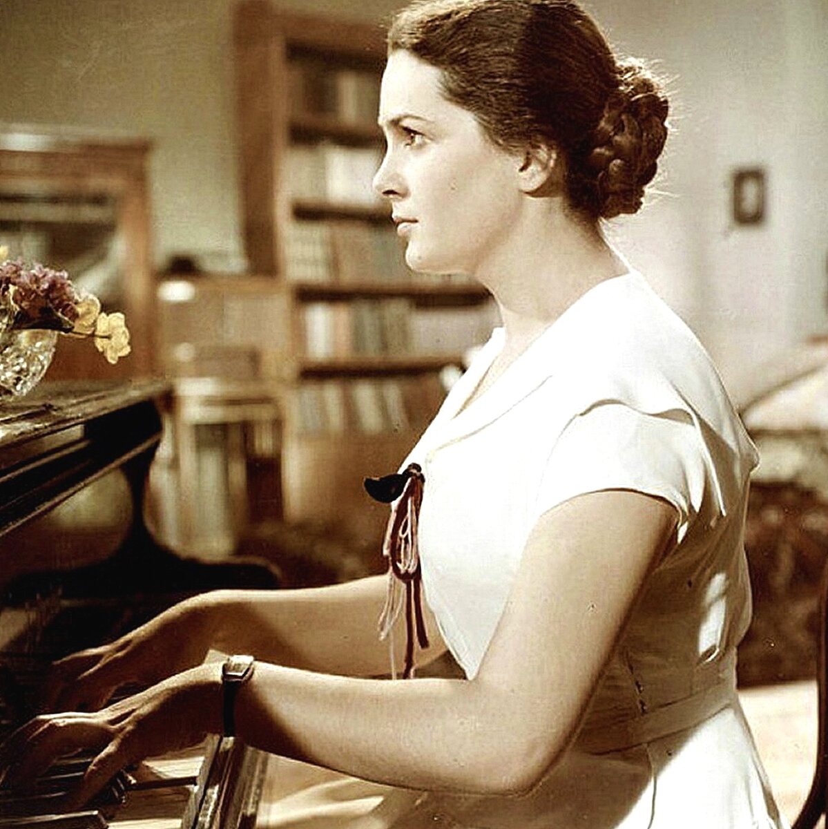 тихая девушка история