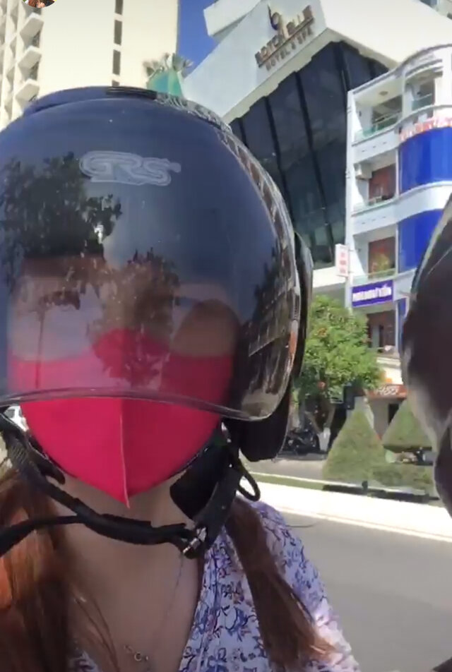 В  Азии модно ходить в масках