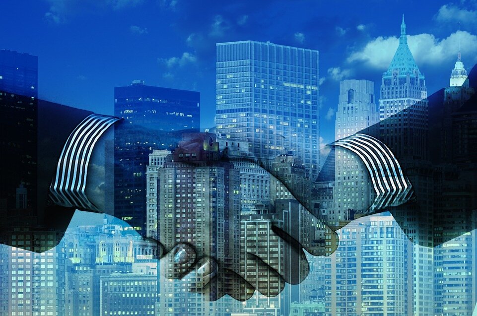 https://pixabay.com/illustrations/hands-shaking-hands-company-1063442/