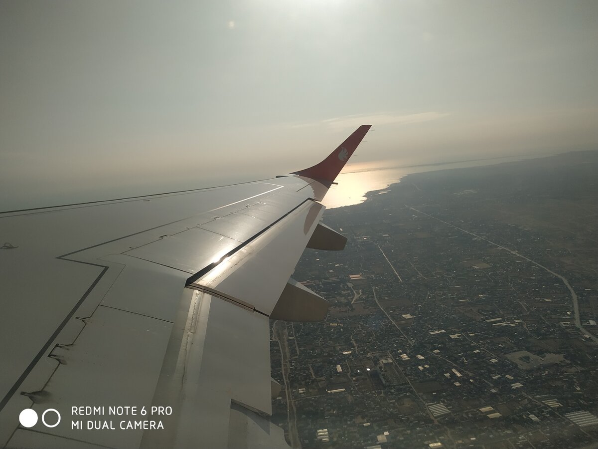 Снижаемся с видом на Каспий